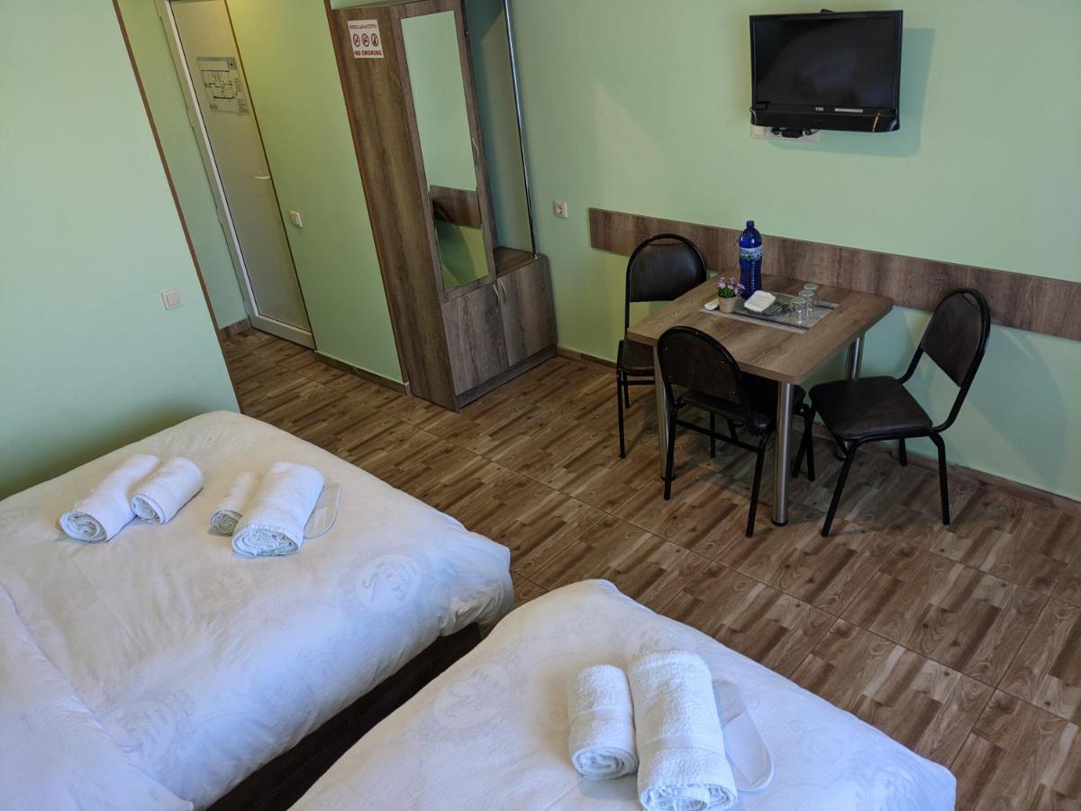 Tbilisi Airport Hotel - Atu Экстерьер фото